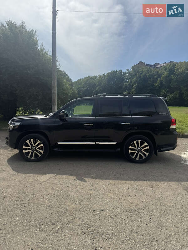 Внедорожник / Кроссовер Toyota Land Cruiser 2018 в Ивано-Франковске