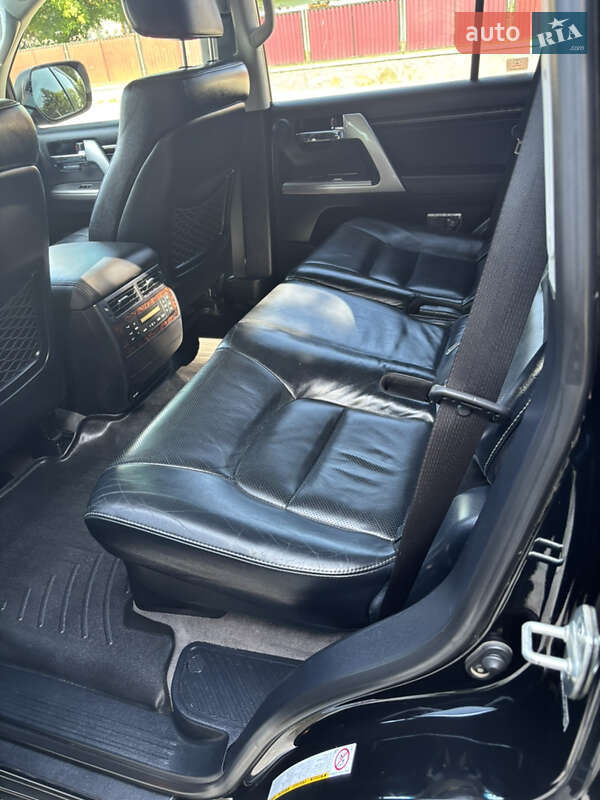 Внедорожник / Кроссовер Toyota Land Cruiser 2013 в Ивано-Франковске фото 10 Внедорожник / Кроссовер Toyota Land Cruiser 2013 в Ивано-Франковске