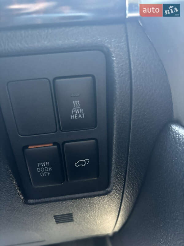 Внедорожник / Кроссовер Toyota Land Cruiser 2013 в Ивано-Франковске фото 15 Внедорожник / Кроссовер Toyota Land Cruiser 2013 в Ивано-Франковске