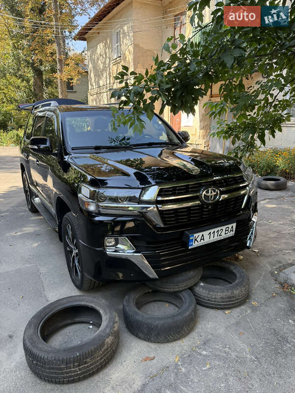 Toyota Land Cruiser 2014