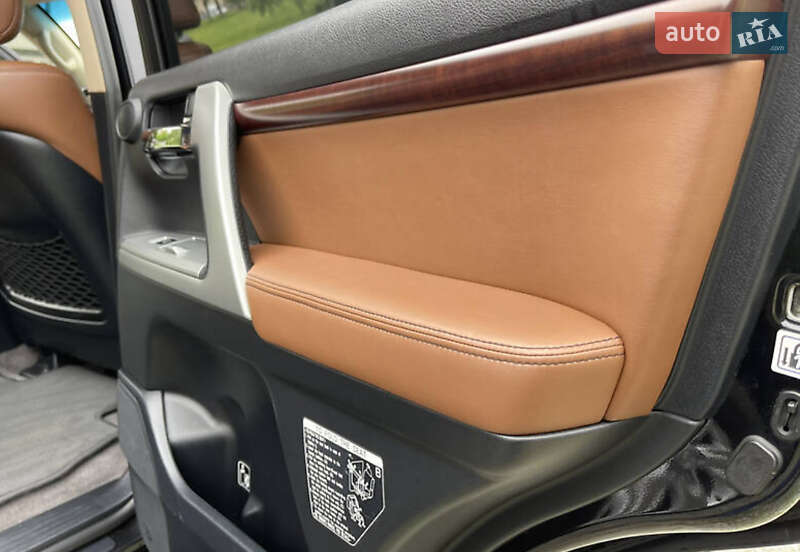 Внедорожник / Кроссовер Toyota Land Cruiser 2014 в Киеве