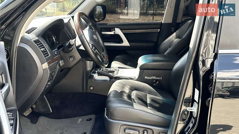 Внедорожник / Кроссовер Toyota Land Cruiser 2016 в Запорожье