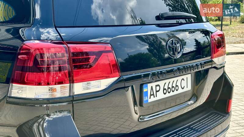 Внедорожник / Кроссовер Toyota Land Cruiser 2016 в Запорожье