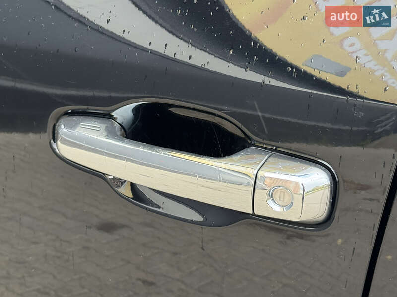 Внедорожник / Кроссовер Toyota Land Cruiser 2017 в Киеве