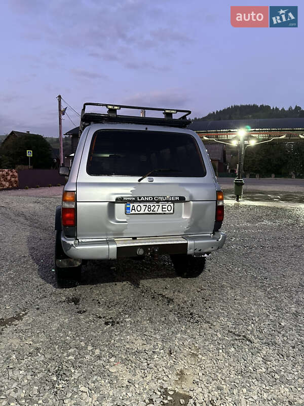 Внедорожник / Кроссовер Toyota Land Cruiser 1994 в Рахове