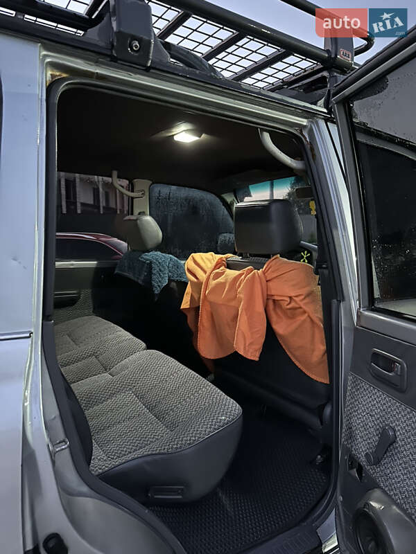 Внедорожник / Кроссовер Toyota Land Cruiser 1994 в Рахове