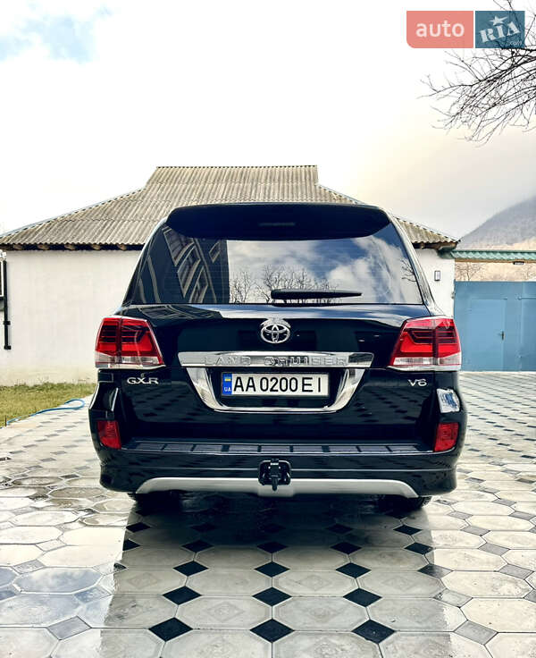 Внедорожник / Кроссовер Toyota Land Cruiser 2011 в Киеве фото 18 Внедорожник / Кроссовер Toyota Land Cruiser 2011 в Киеве