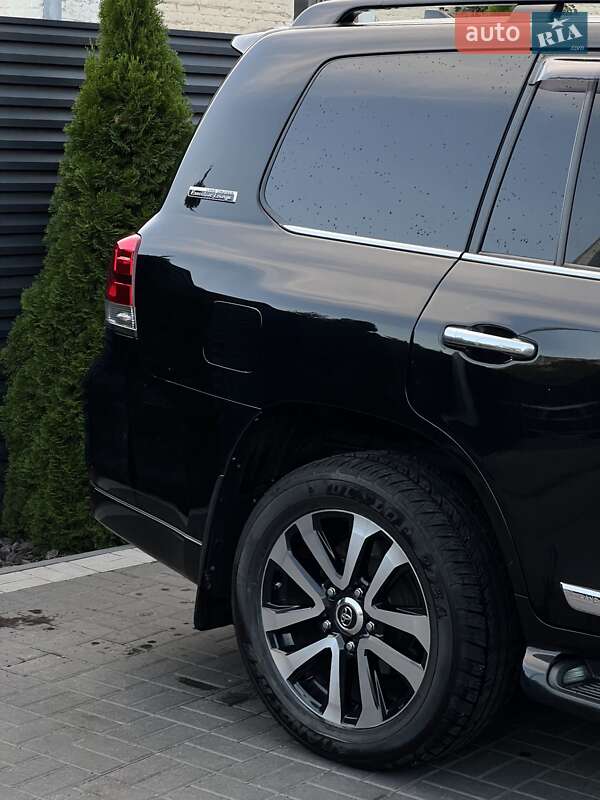 Внедорожник / Кроссовер Toyota Land Cruiser 2019 в Черкассах