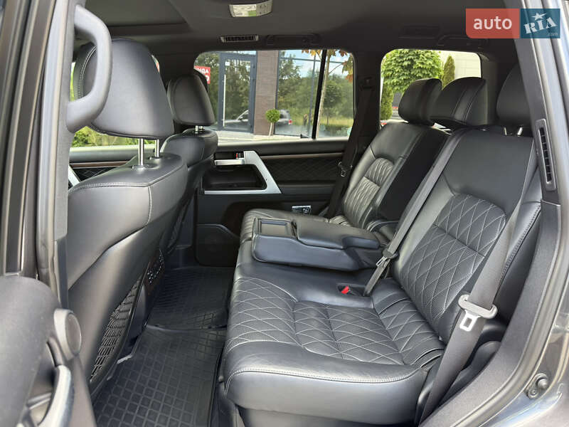 Позашляховик / Кросовер Toyota Land Cruiser 2018 в Ужгороді фото 21 Позашляховик / Кросовер Toyota Land Cruiser 2018 в Ужгороді