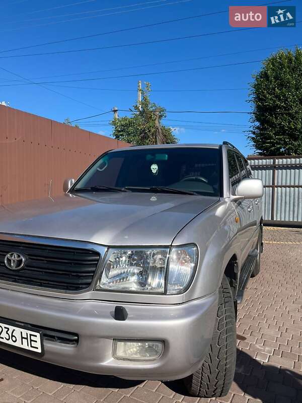 Внедорожник / Кроссовер Toyota Land Cruiser 2001 в Балаклее