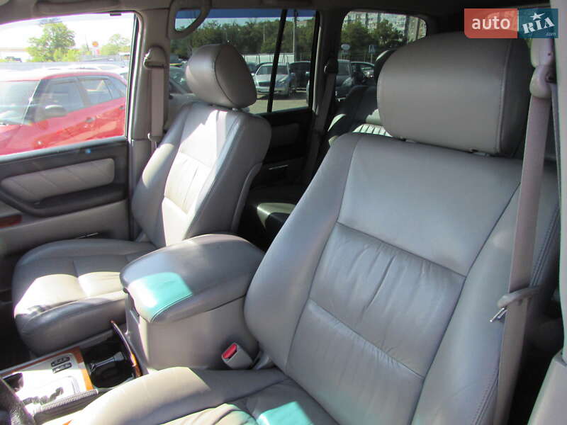 Внедорожник / Кроссовер Toyota Land Cruiser 2004 в Кропивницком