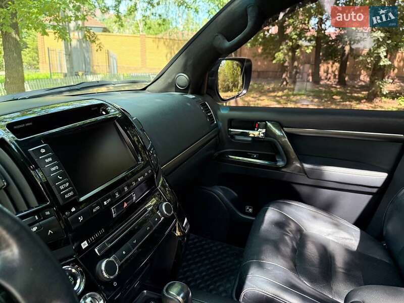 Внедорожник / Кроссовер Toyota Land Cruiser 2013 в Запорожье