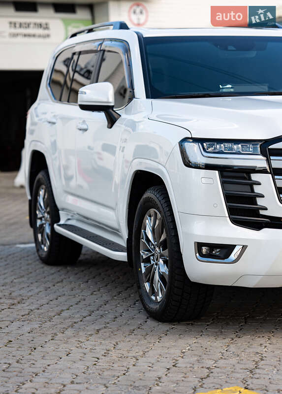 Позашляховик / Кросовер Toyota Land Cruiser 2023 в Чернівцях фото 8 Позашляховик / Кросовер Toyota Land Cruiser 2023 в Чернівцях