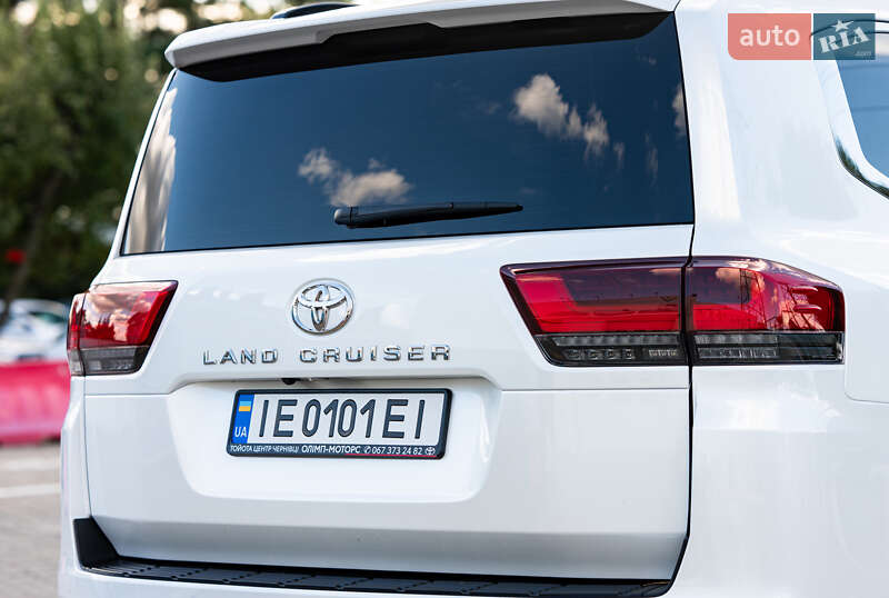 Позашляховик / Кросовер Toyota Land Cruiser 2023 в Чернівцях фото 11 Позашляховик / Кросовер Toyota Land Cruiser 2023 в Чернівцях