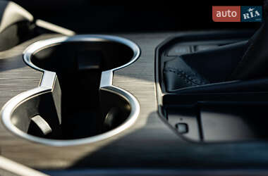 Внедорожник / Кроссовер Toyota Land Cruiser 2023 в 