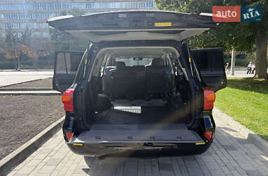Внедорожник / Кроссовер Toyota Land Cruiser 2014 в 