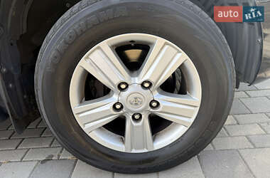 Внедорожник / Кроссовер Toyota Land Cruiser 2014 в 