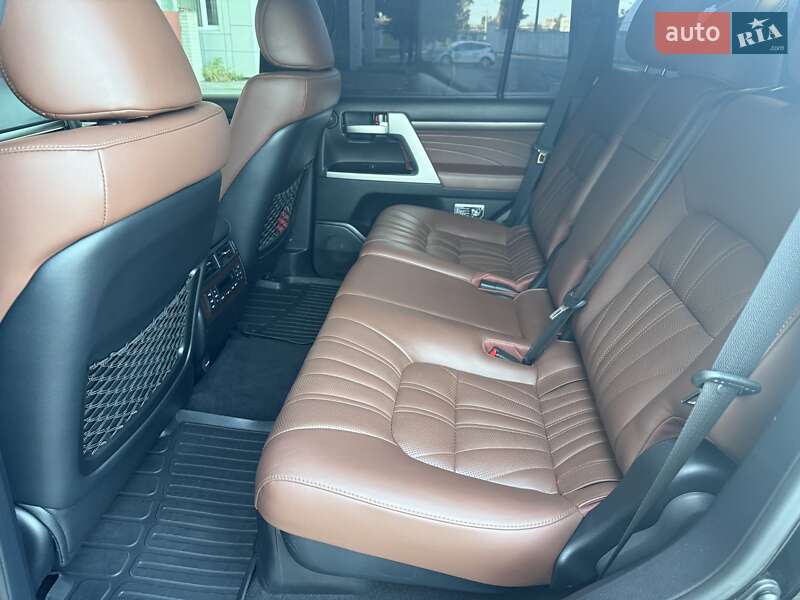Внедорожник / Кроссовер Toyota Land Cruiser 2019 в Киеве