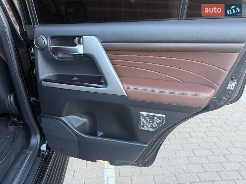 Внедорожник / Кроссовер Toyota Land Cruiser 2019 в Киеве