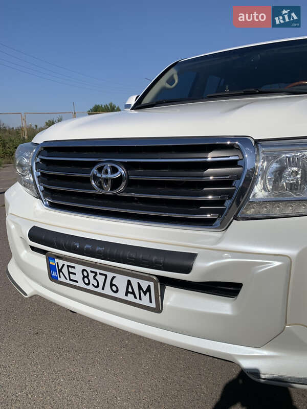Внедорожник / Кроссовер Toyota Land Cruiser 2013 в Кривом Роге
