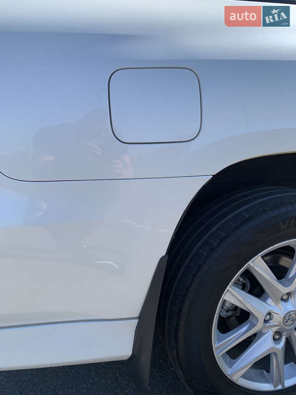 Внедорожник / Кроссовер Toyota Land Cruiser 2013 в Кривом Роге