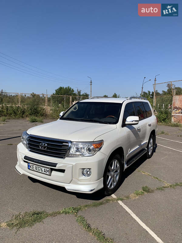 Внедорожник / Кроссовер Toyota Land Cruiser 2013 в Кривом Роге