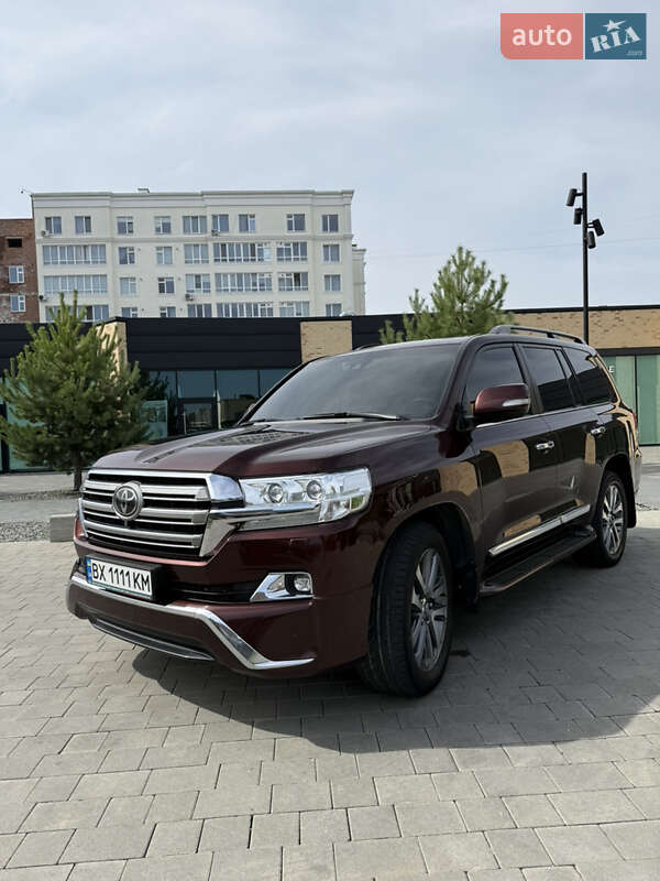 Внедорожник / Кроссовер Toyota Land Cruiser 2018 в Хмельницком