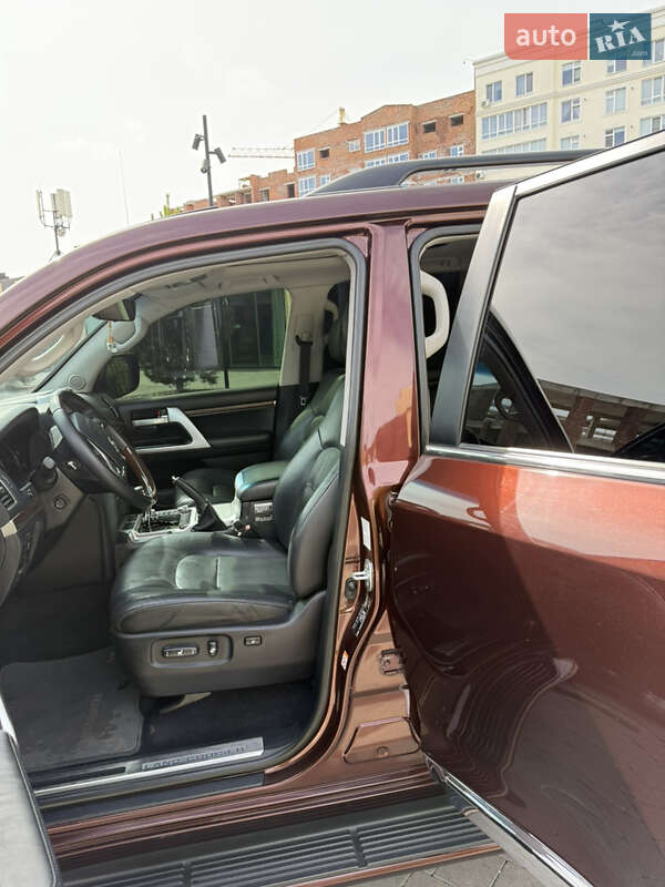 Внедорожник / Кроссовер Toyota Land Cruiser 2018 в Хмельницком