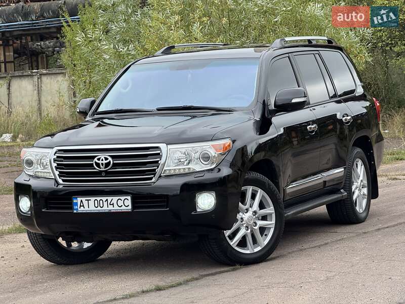Toyota Land Cruiser 2012