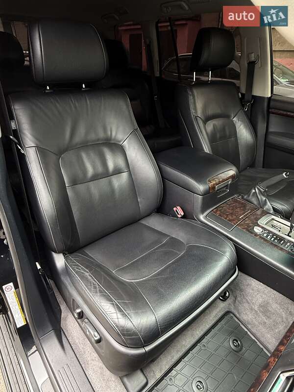 Внедорожник / Кроссовер Toyota Land Cruiser 2012 в Калуше