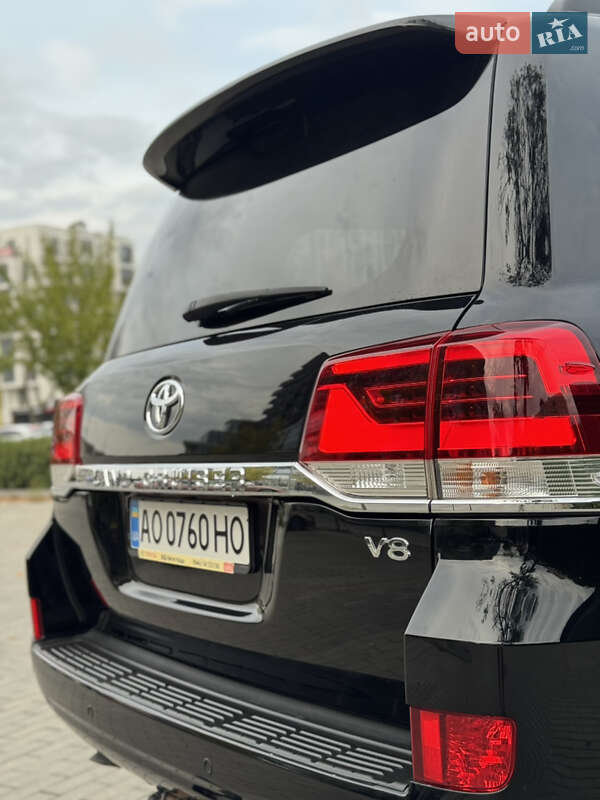 Внедорожник / Кроссовер Toyota Land Cruiser 2019 в Ужгороде