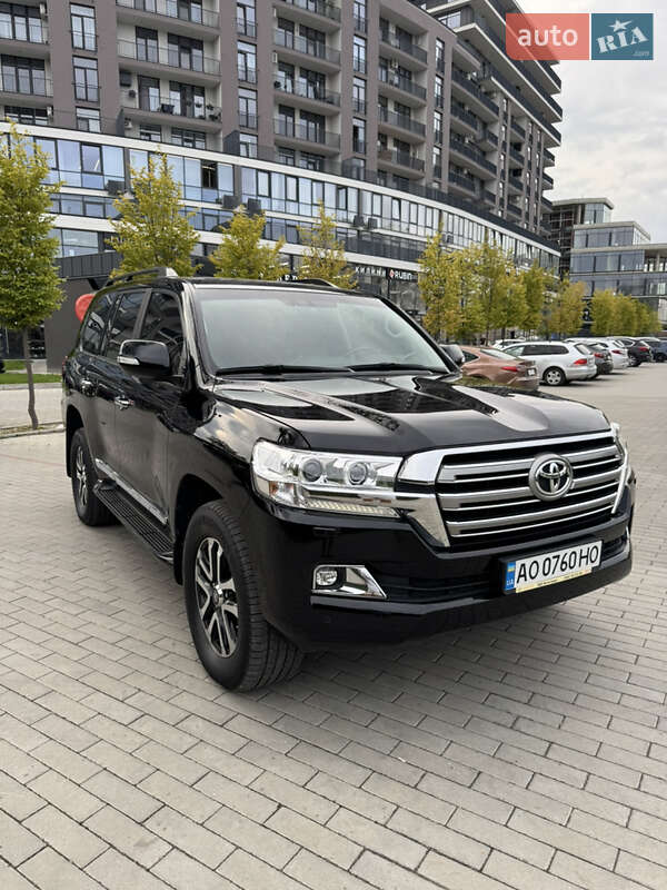 Внедорожник / Кроссовер Toyota Land Cruiser 2019 в Ужгороде