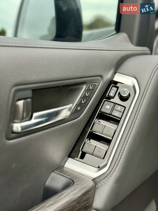 Внедорожник / Кроссовер Toyota Land Cruiser 2022 в Киеве фото 12 Внедорожник / Кроссовер Toyota Land Cruiser 2022 в Киеве