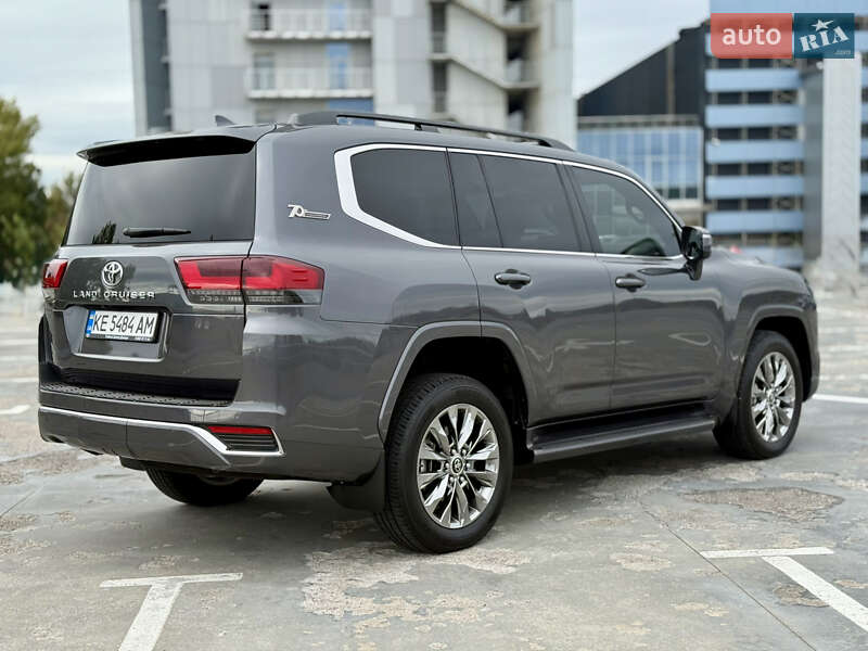 Внедорожник / Кроссовер Toyota Land Cruiser 2022 в Киеве фото 5 Внедорожник / Кроссовер Toyota Land Cruiser 2022 в Киеве