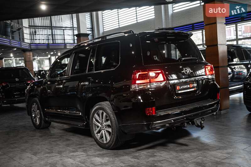 Внедорожник / Кроссовер Toyota Land Cruiser 2018 в Одессе фото 48 Внедорожник / Кроссовер Toyota Land Cruiser 2018 в Одессе