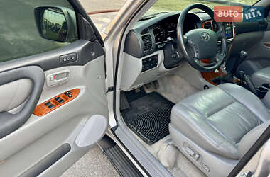 Внедорожник / Кроссовер Toyota Land Cruiser 2003 в 