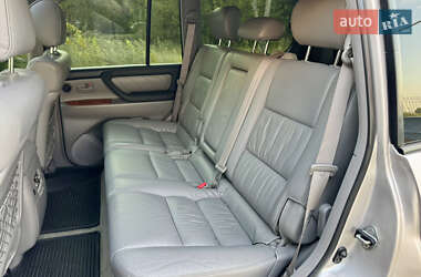 Внедорожник / Кроссовер Toyota Land Cruiser 2003 в 