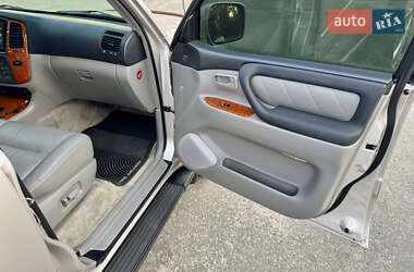Внедорожник / Кроссовер Toyota Land Cruiser 2003 в 