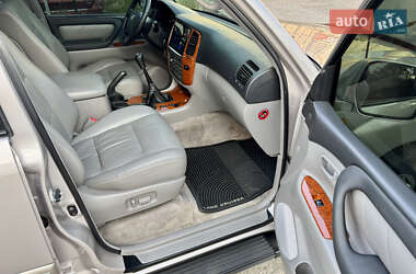 Внедорожник / Кроссовер Toyota Land Cruiser 2003 в 