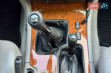 Внедорожник / Кроссовер Toyota Land Cruiser 2003 в 