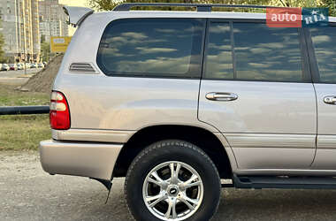 Внедорожник / Кроссовер Toyota Land Cruiser 2003 в 