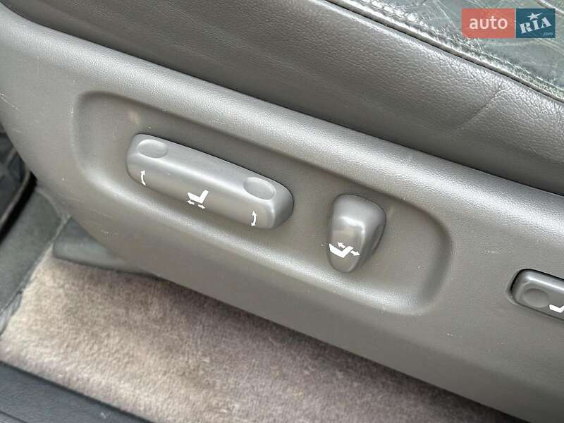 Позашляховик / Кросовер Toyota Land Cruiser 2008 в Одесі