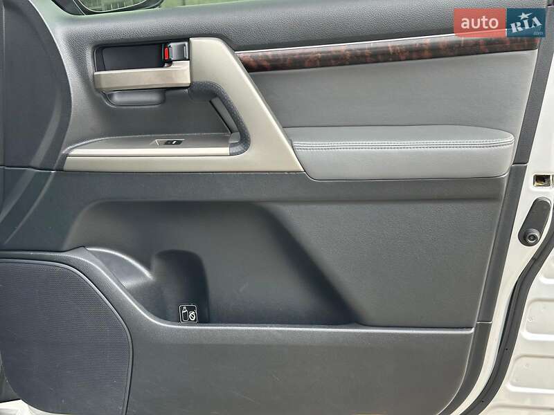 Позашляховик / Кросовер Toyota Land Cruiser 2008 в Одесі