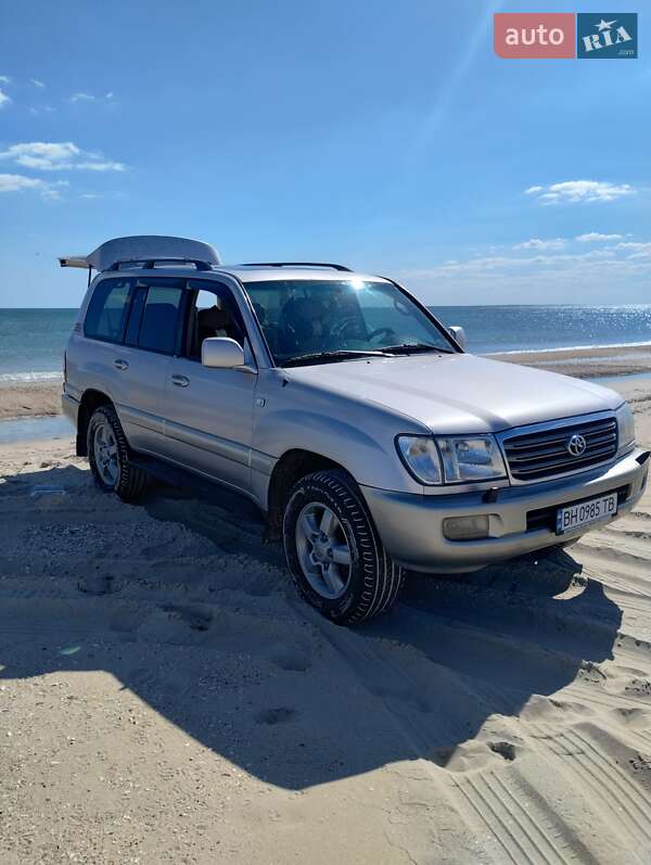 Позашляховик / Кросовер Toyota Land Cruiser 2004 в Одесі