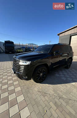 Внедорожник / Кроссовер Toyota Land Cruiser 2022 в  фото 7 Внедорожник / Кроссовер Toyota Land Cruiser 2022 в