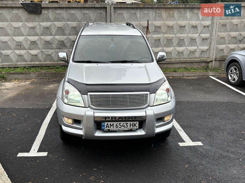 Внедорожник / Кроссовер Toyota Land Cruiser 2006 в Киеве фото 7 Внедорожник / Кроссовер Toyota Land Cruiser 2006 в Киеве