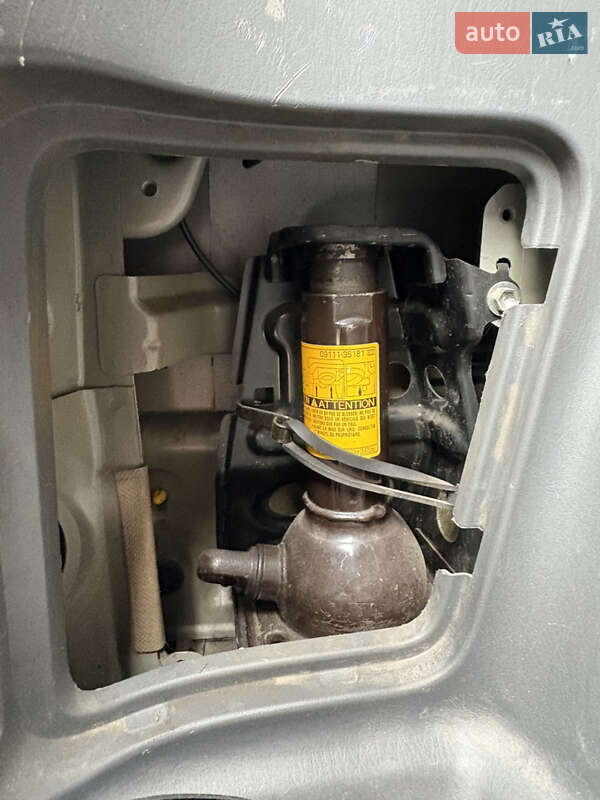 Внедорожник / Кроссовер Toyota Land Cruiser 2006 в Киеве фото 24 Внедорожник / Кроссовер Toyota Land Cruiser 2006 в Киеве