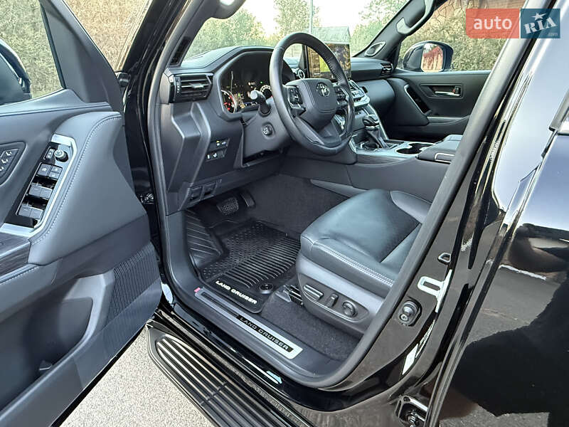 Внедорожник / Кроссовер Toyota Land Cruiser 2022 в Киеве фото 70 Внедорожник / Кроссовер Toyota Land Cruiser 2022 в Киеве