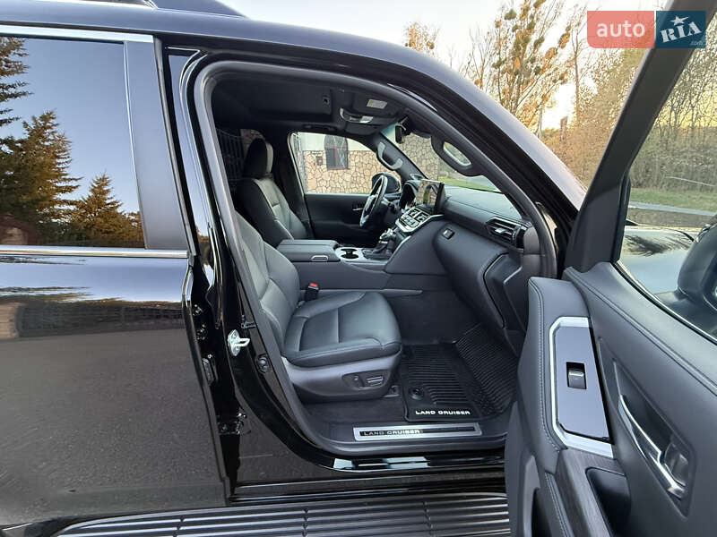 Внедорожник / Кроссовер Toyota Land Cruiser 2022 в Киеве фото 95 Внедорожник / Кроссовер Toyota Land Cruiser 2022 в Киеве