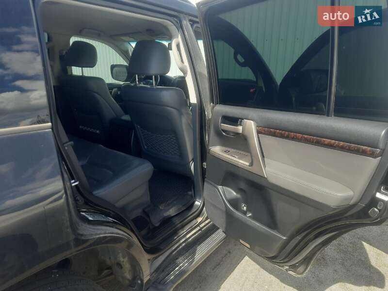 Внедорожник / Кроссовер Toyota Land Cruiser 2007 в Днепре
